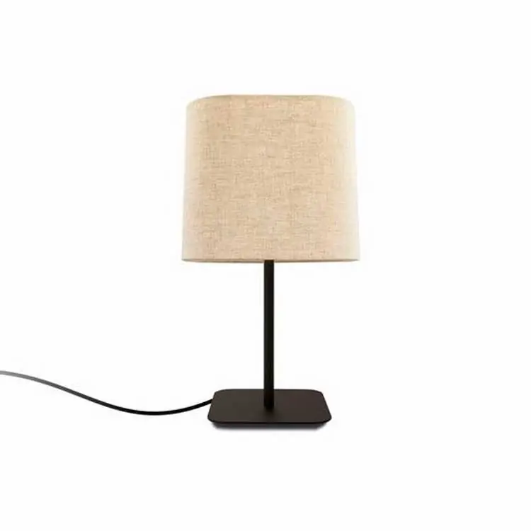 Lámpara de Mesa con pantalla cuadrada E27 Liquidación