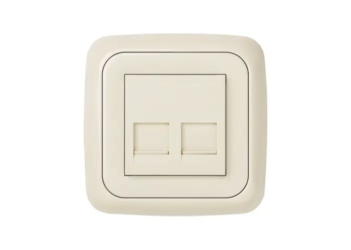 Oferta Limitada TAPA INFORMÁTICA SIMON 31 CON 2 CONECTORES UNIVERSALES MARFIL