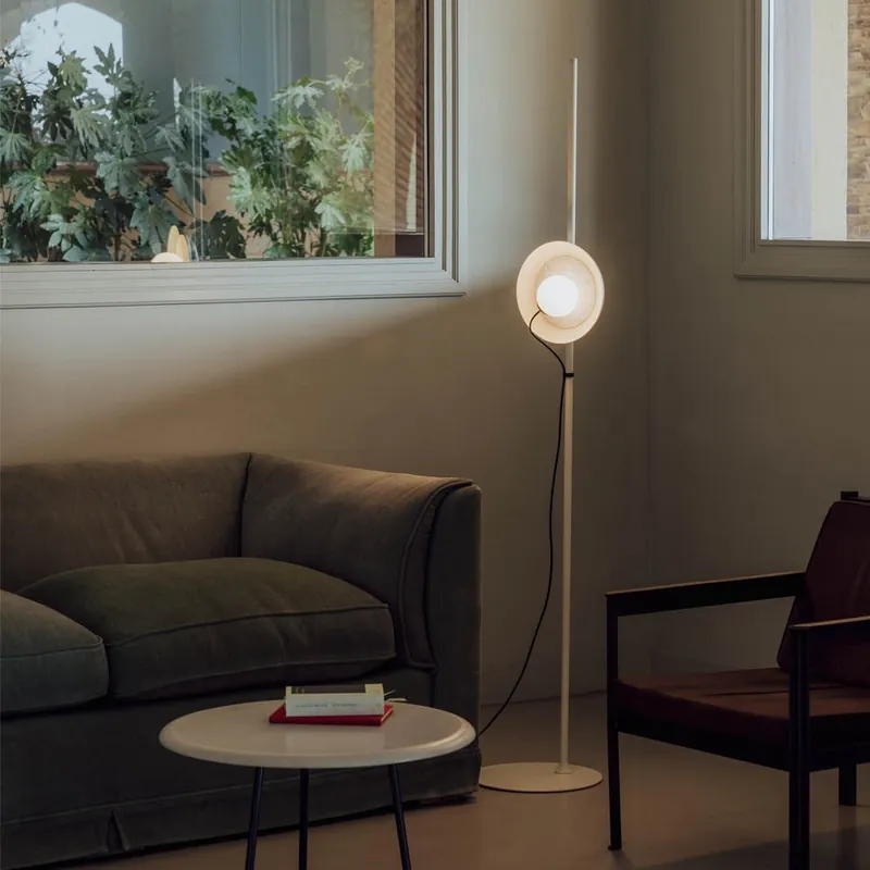 Liquidación Lampadaire Wire 24 II